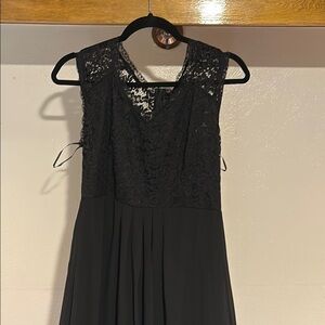 Elegant Black Lace Evening Dress